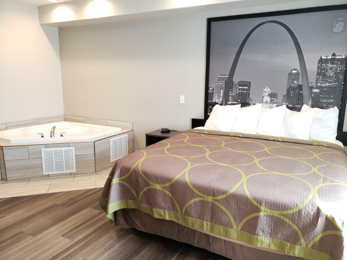 מלון Super 8 By Wyndham St. Louis North מראה חיצוני תמונה