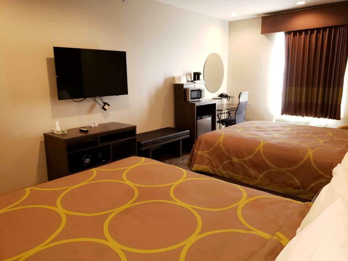 מלון Super 8 By Wyndham St. Louis North מראה חיצוני תמונה